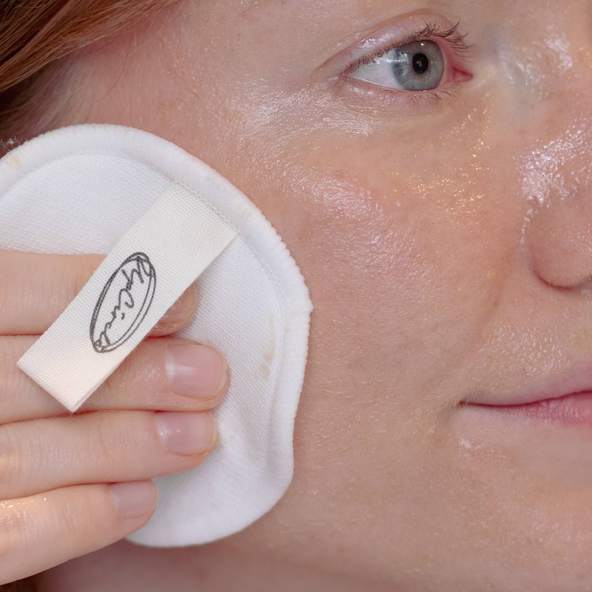 UpCircle USA - Wholesale Makeup Remover - Plastic Free, Reusable Luxury Spa Bamboo & Cotton Makeup Pads Holiday accessories2