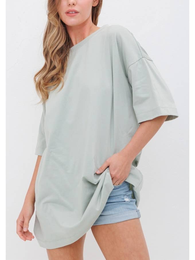 OVERSIZE KNIT TEE SHIRT and other Purchase Wholesale tpl8497. Free Returns & Net 60 Terms on Faire trending on Faire.