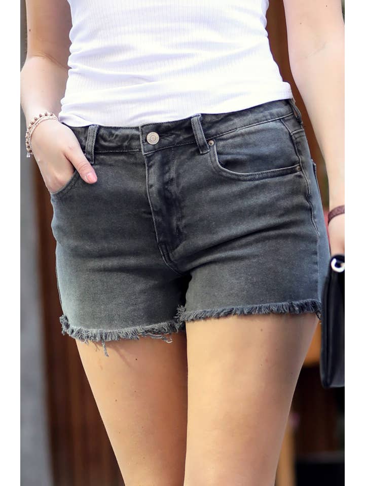 42POPS - Vendita all'ingrosso Pantaloncini - Donna - Shorts di jeans con orlo sfrangiato