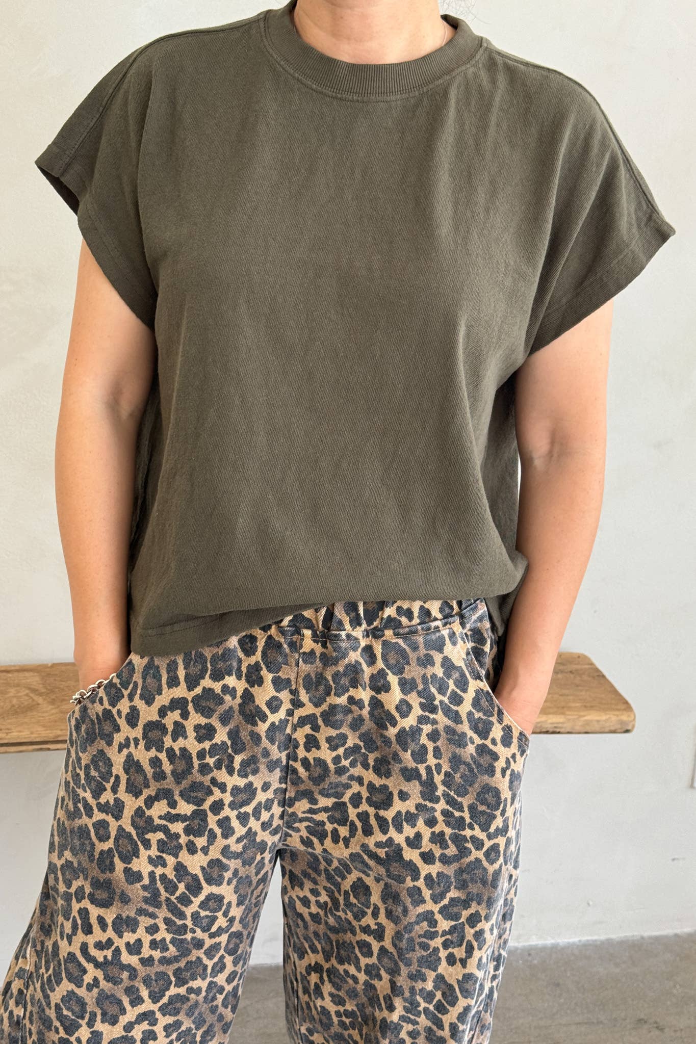 Le Bon Shoppe – Großhandel T-Shirt – Damen – Jeanne Shirt mit Dolman-Ärmeln (2XS-2ML)8