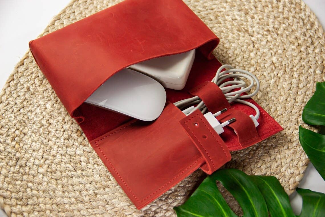 Pikore - Wholesale Cord Holder - Leather Tech Organizer5