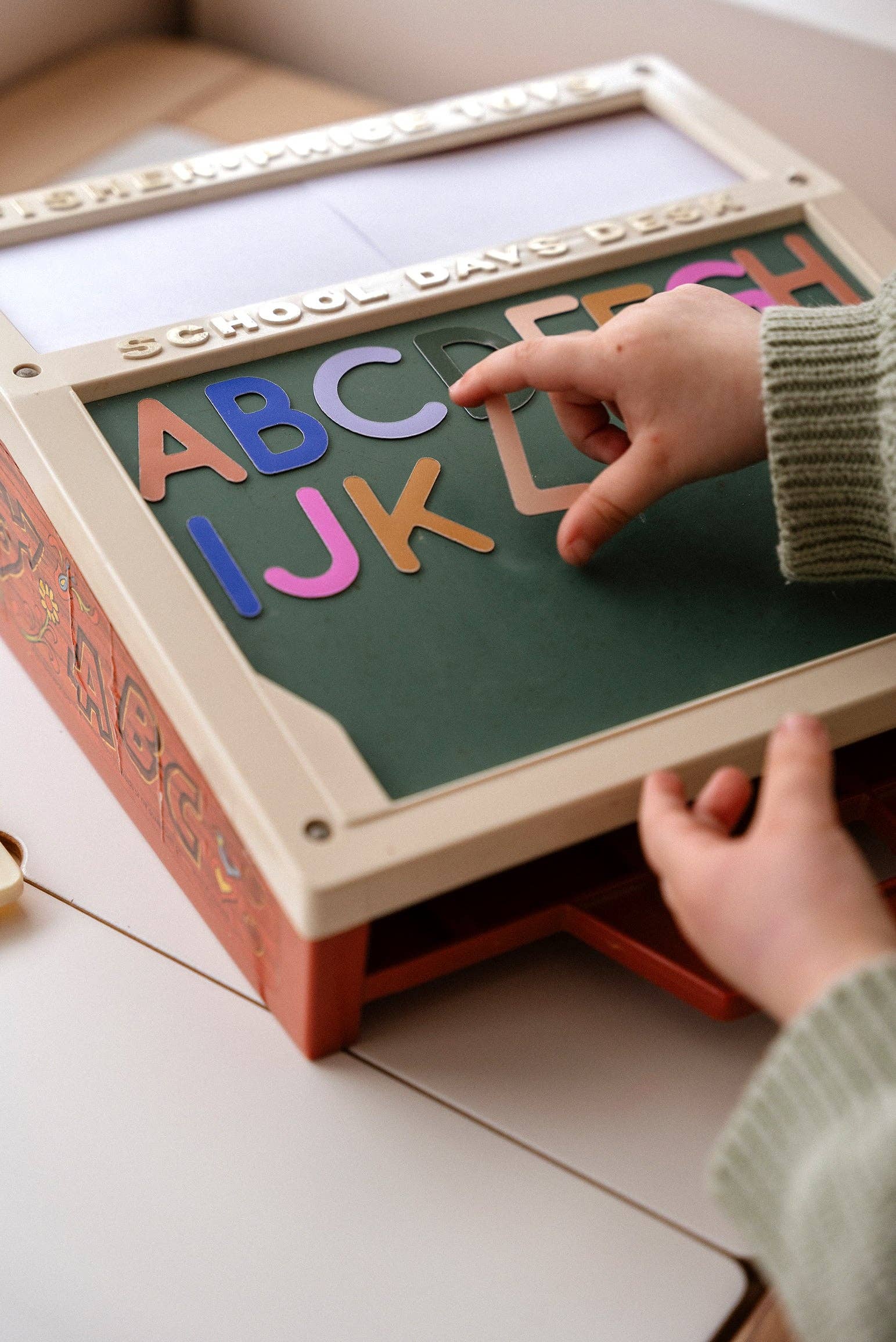 Ma Cabane à Rêves - Wholesale Magnet - Kids & Baby - Magnetic Alphabet - 104 Capital Letters5
