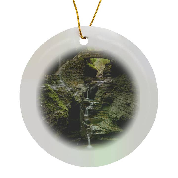 3dRose, Nueva York. Cascadas a lo largo del Gorge Trail, Watkins Glen State Park., Adorno para venta al por mayor de 3dRose