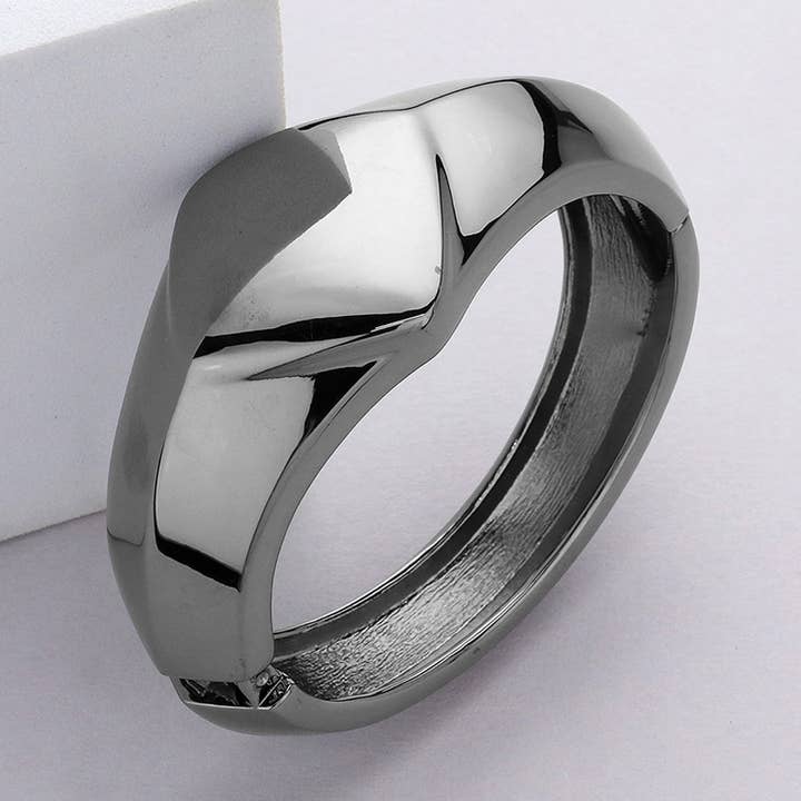 Armreif aus Metall mit Scharnier für den Großhandel von Sensibling Corp.