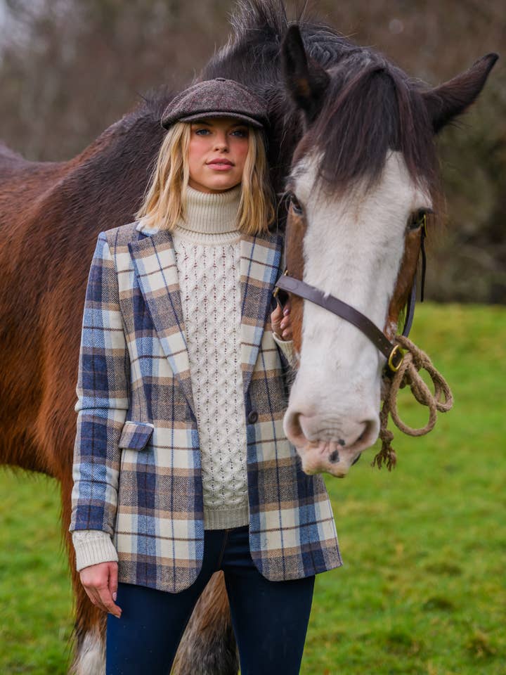 Mucros Blazer 202 aus 100 % Wolle von Mucros Weavers für den Großhandel von Mucros Weavers