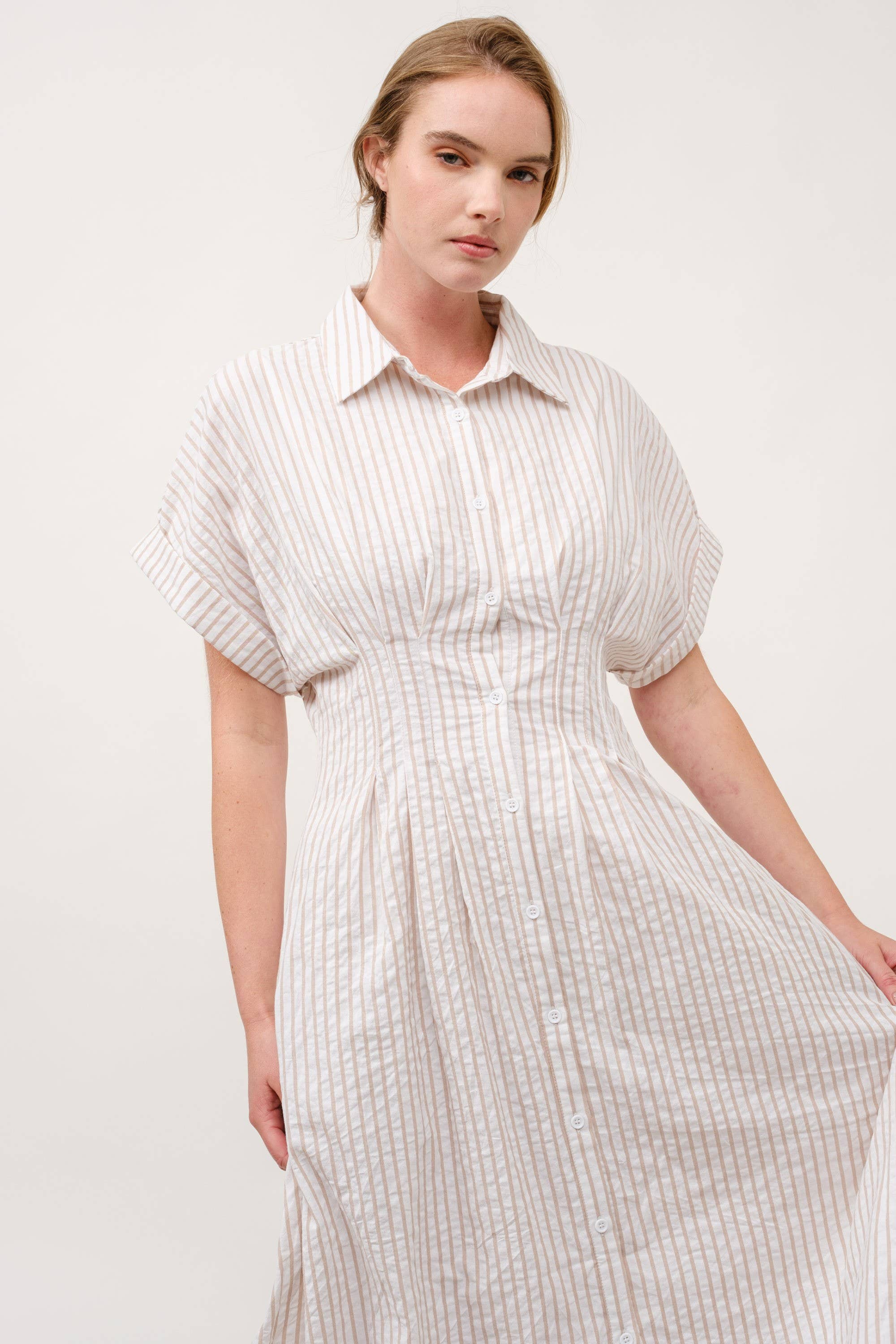 AIBLEE - Vendita all'ingrosso Vestito - Donna - Abito Midi a Righe con Colletto e Bottoni - TAPUE17