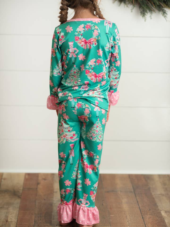 Adorable Sweetness - Wholesale Lounge Set - Kids - Kids Green & Pink Ruffle Nutcracker Comfy Lounge Play Set3
