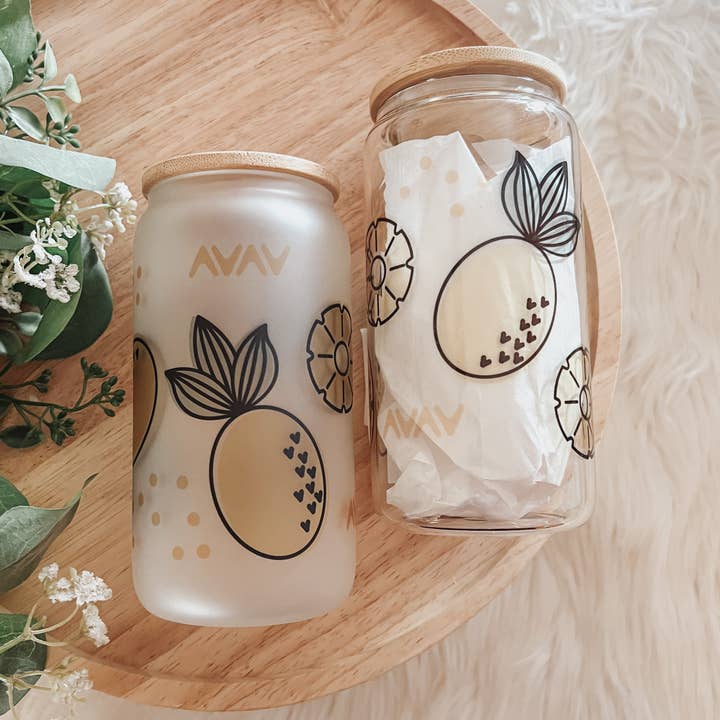 Emma K Designs - Wholesale Drinking Glass/Cup - Pineapple 16oz Glass Cup with Bamboo Lid1