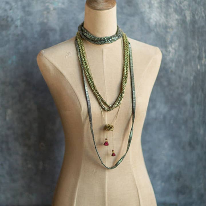 Vagabond Vintage - Wholesale Tafelbladdecoratie - Verstoorde vrouwelijke torso tafelblad