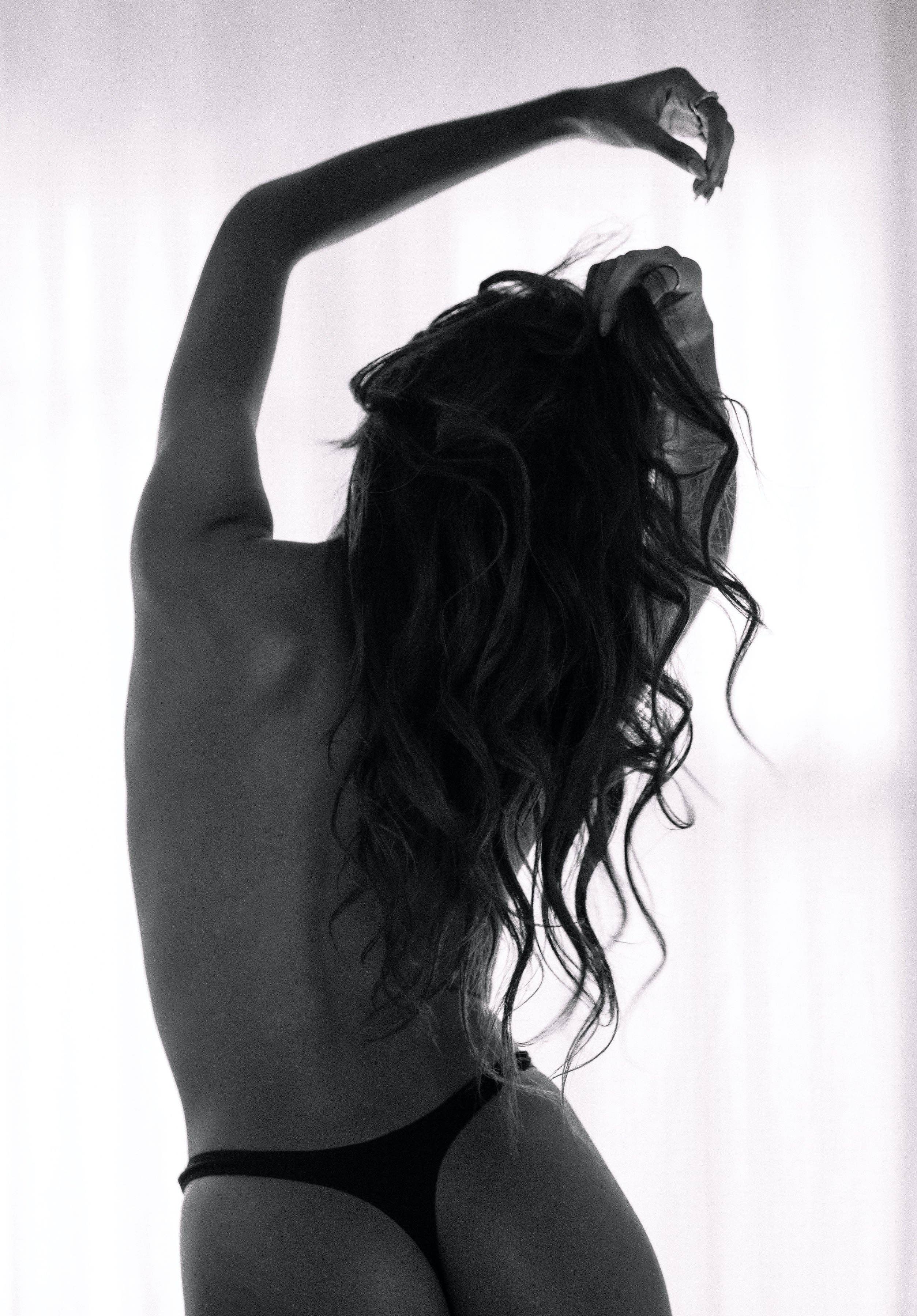 Schwarz Klassischer Tanga Schwarz für den Großhandel auf Faire9