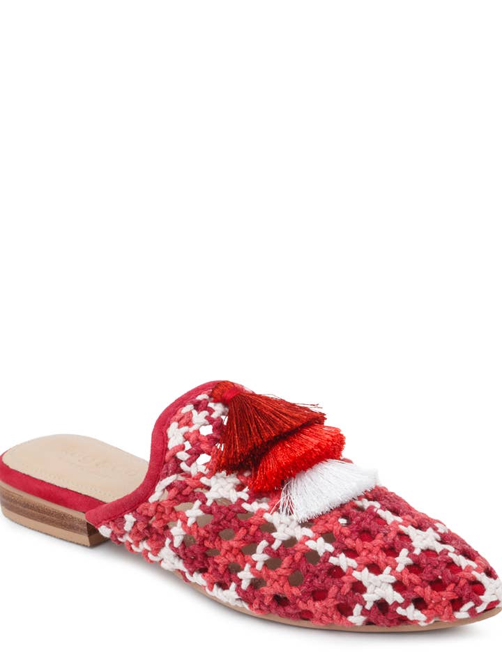 MULES PLATES TISSÉES NOIRES À POMPONS MARIANA pour la vente par Rag Company