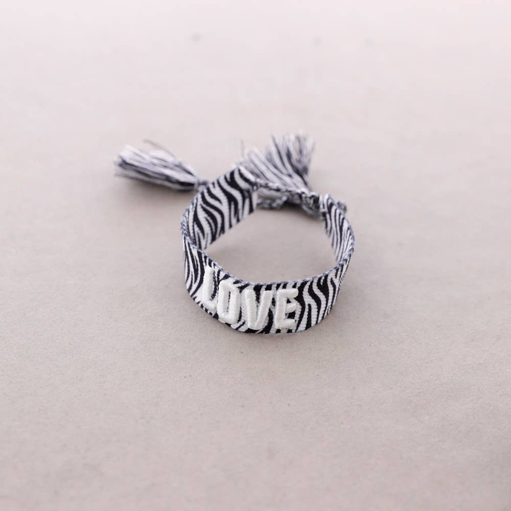 Sonata - Wholesale Snap Jewelry - Macrame Love Bracelet4