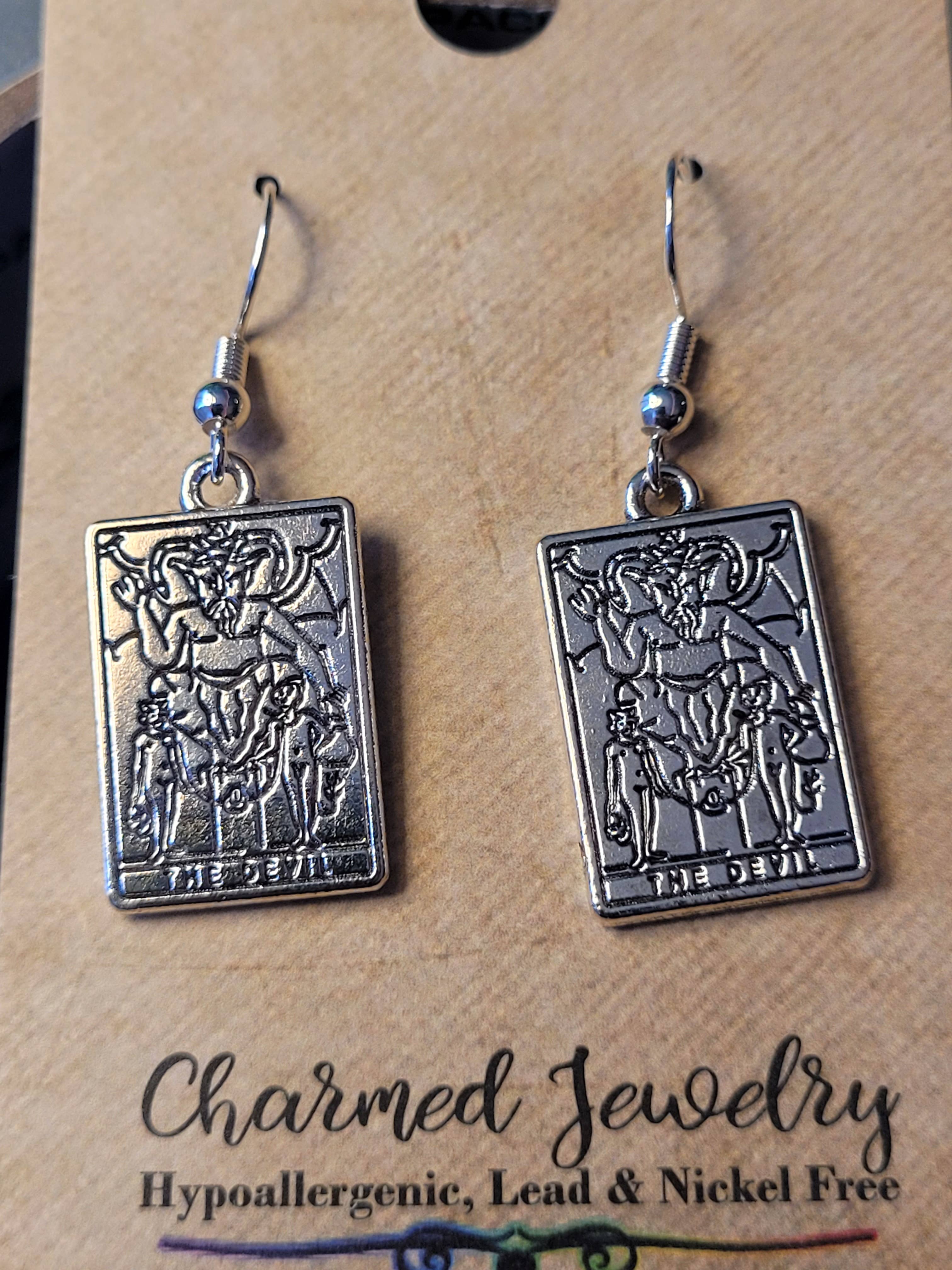 Con-Quest Crafts - Wholesale Dangle Earrings - Silver Tarot cards Earrings - Various card designs.9