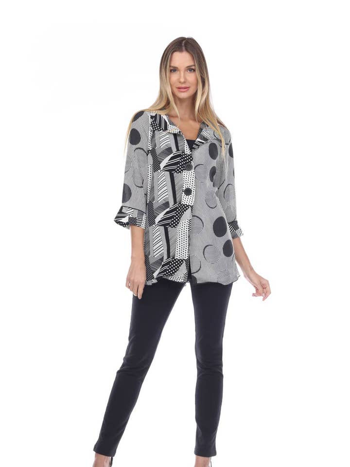 Kamana - Vendita all'ingrosso Giacca - Donna - Giacca a pois a due bottoni lavorata a maglia nera e bianca da donna0