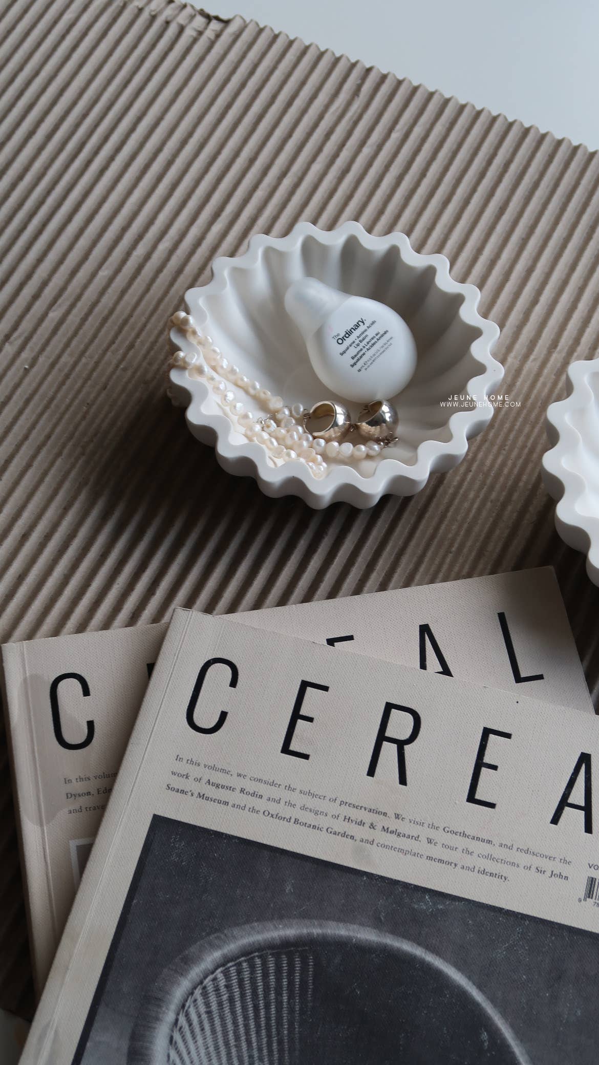 Jeune Home - Wholesale Decorative Tray - Scalloped ruffle wavy bowl - Elegant Trinket & Key Holder2