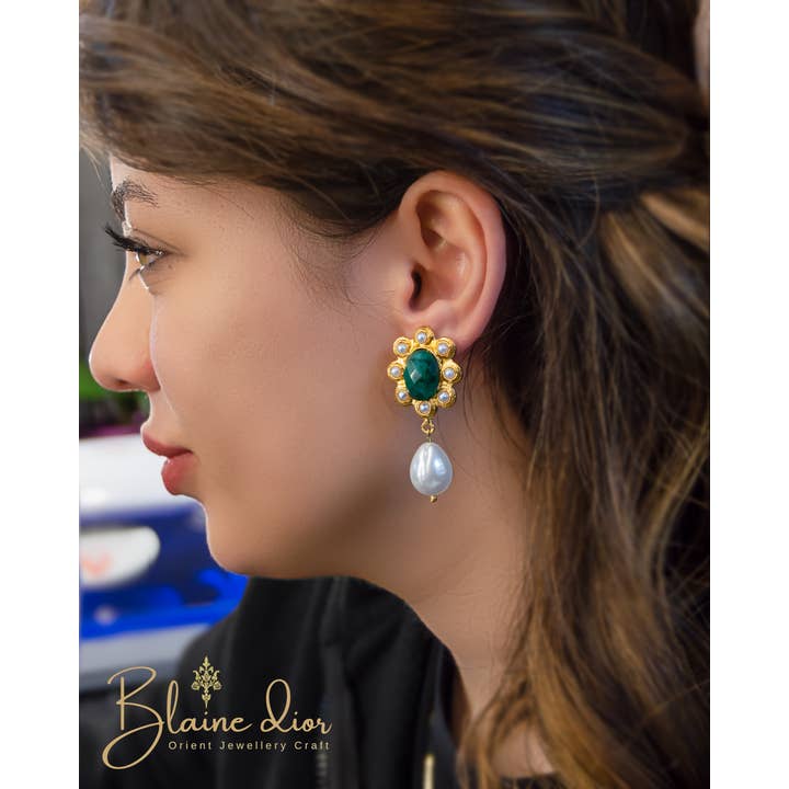 BlaineDor - Wholesale Dangle Earrings - Natural Emerald and Pearl Gold Royal İndian Earrings