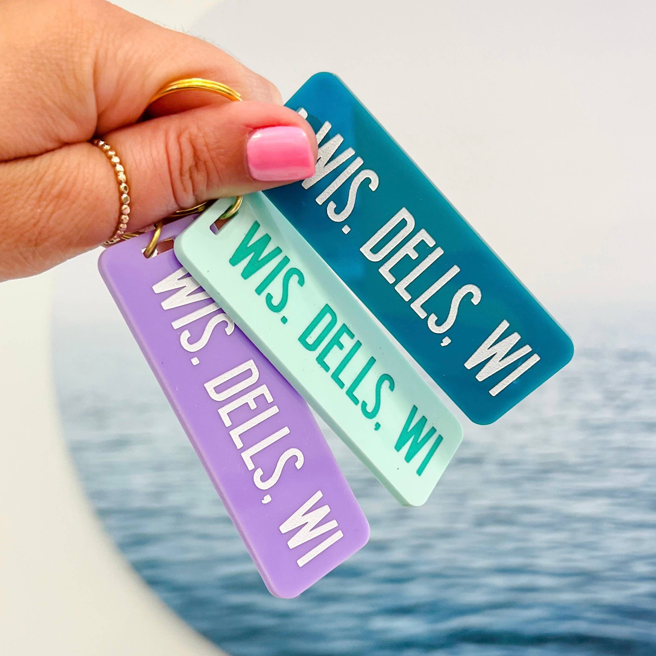 Freshwater Curated Goods - Wholesale Keychain - Unisex - Custom Your City Rectangle Keychain - Classic Block Letters8