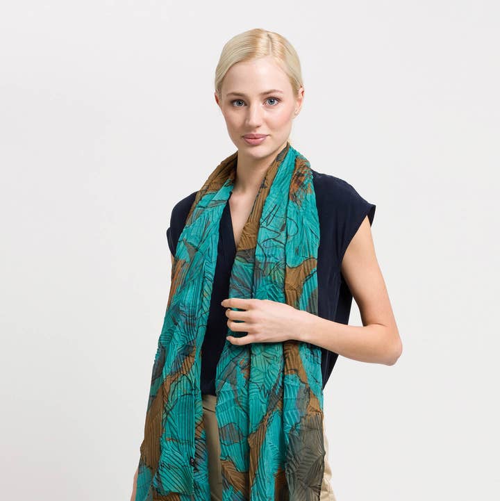 FRAAS - The Scarf Company - Wholesale Scarf - Women's - Botanical Floral Eco Plisse0