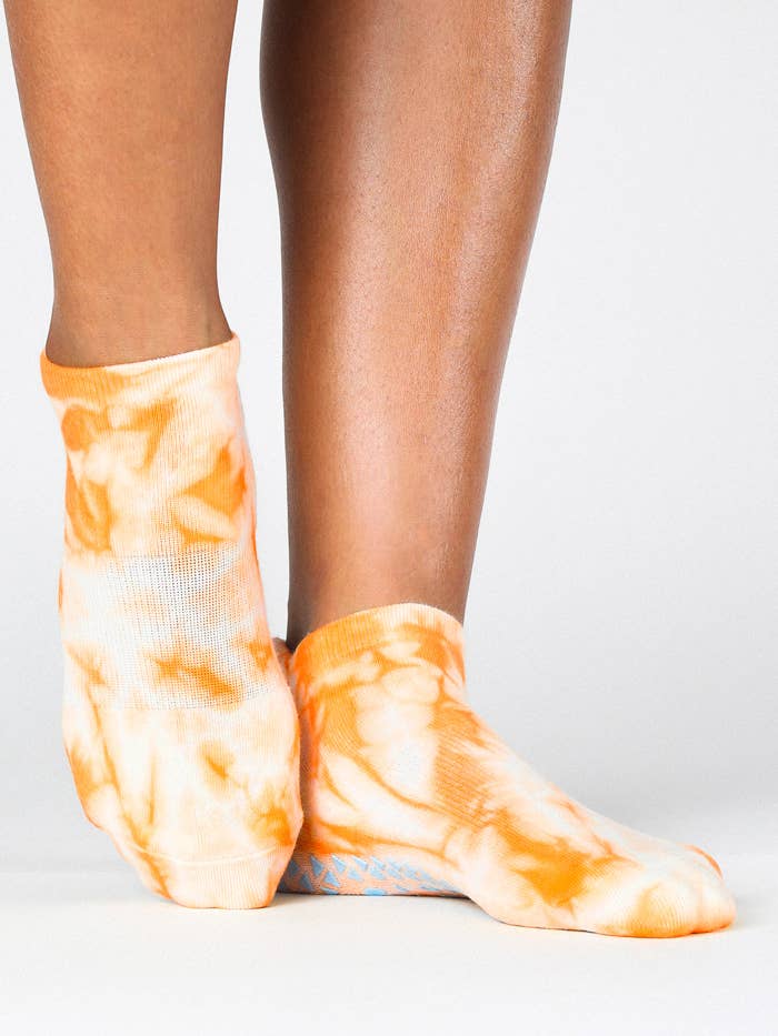 Women's Washout Full Foot Grip Sock– No Slip Cotton Blend for Pilates & Barre for wholesale by Pointe Studio