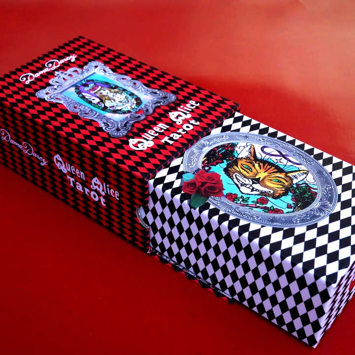 Dame Darcy - Wholesale Tarot Cards - Dame Darcy Queen Alice Tarot Silver Edition1