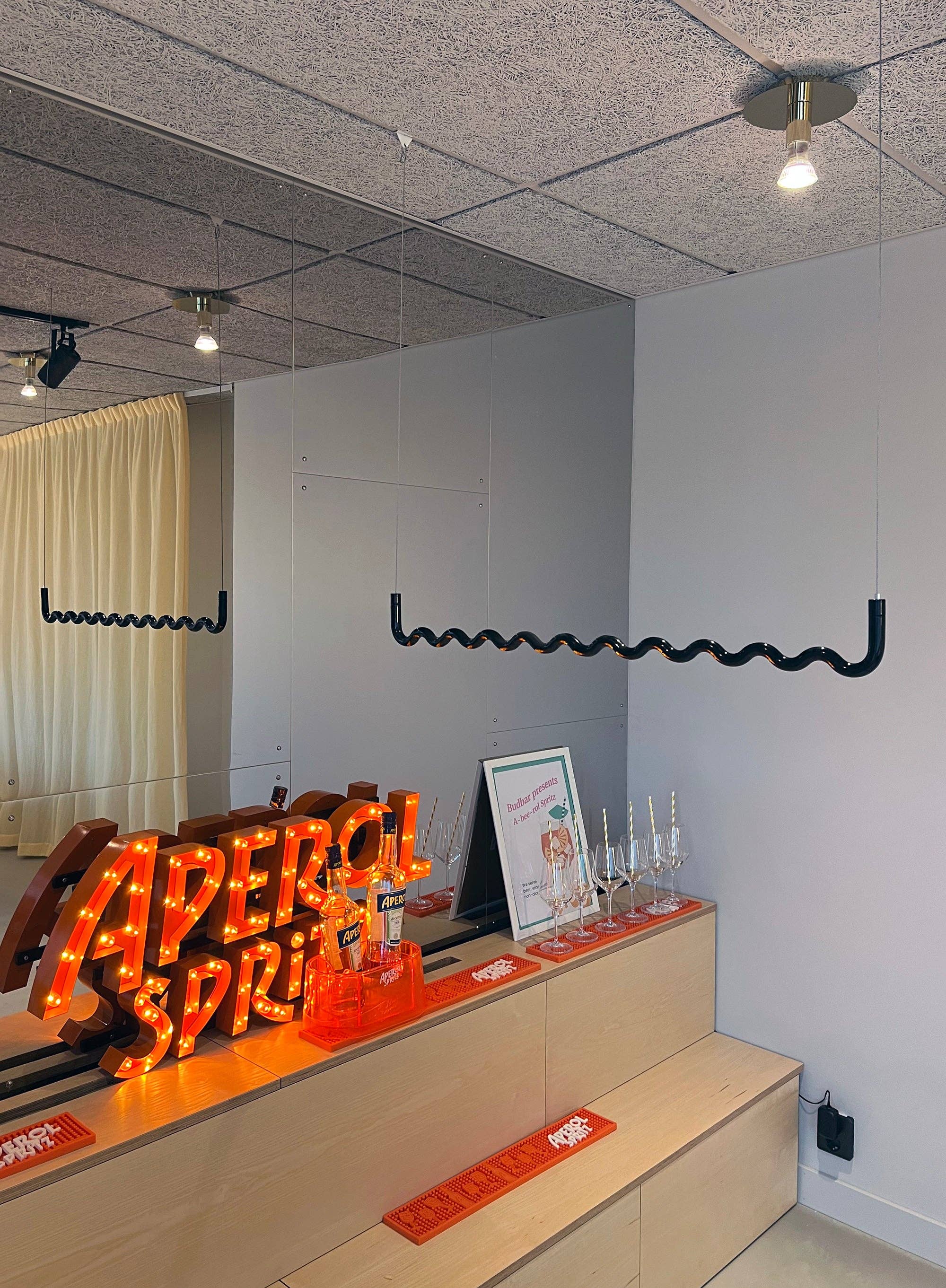 Sinecollection – Großhandel Kleiderbügel – Große Deckenmontierte Kleiderhänger10