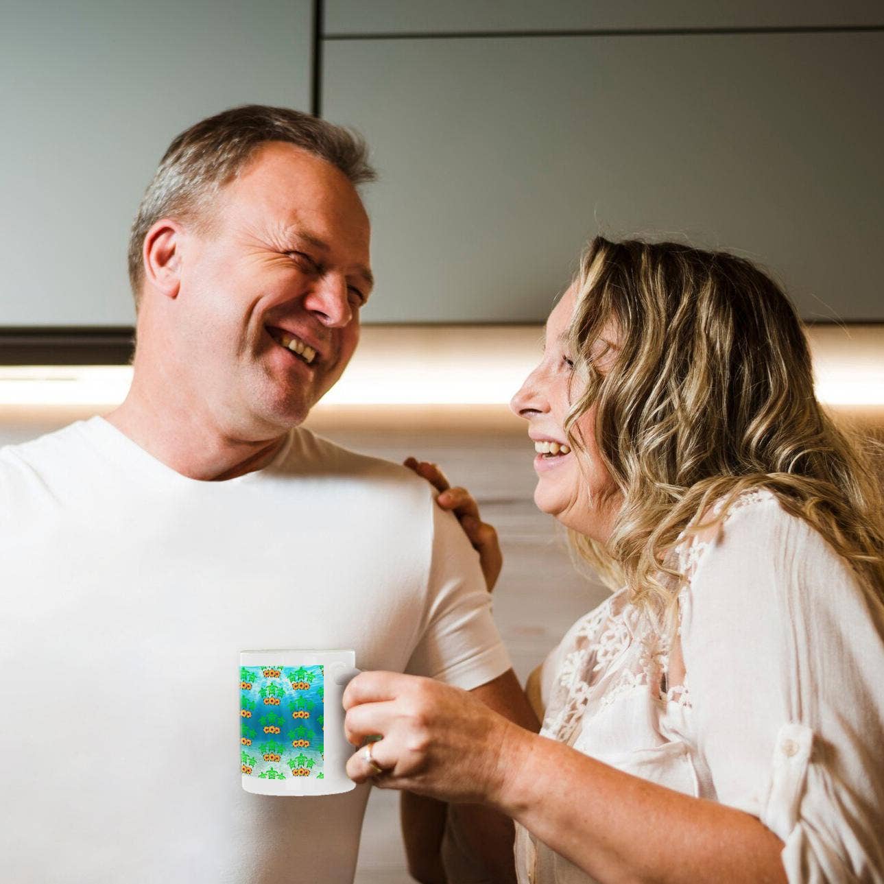 3dRose – Großhandel Kaffeebecher – 3dRose, Muster von drei Honu Stammes-Schildkröten und Hibiskusblumen unter Wasser., Tasse10