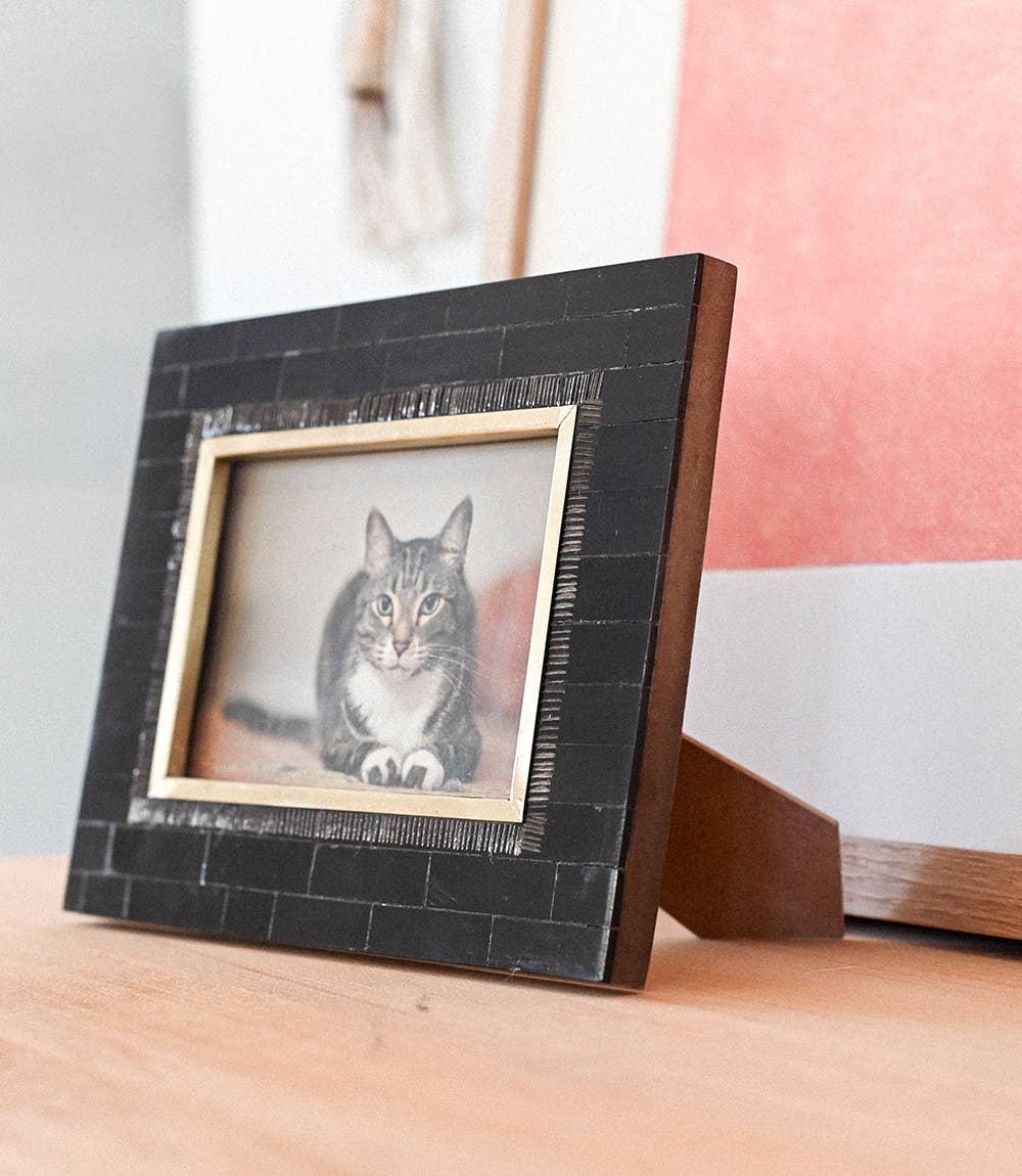 Matr Boomie Fair Trade - Wholesale Picture Frame - Andhera 4x6 Black Picture Frame - Carved Horn, Brass Inlay2