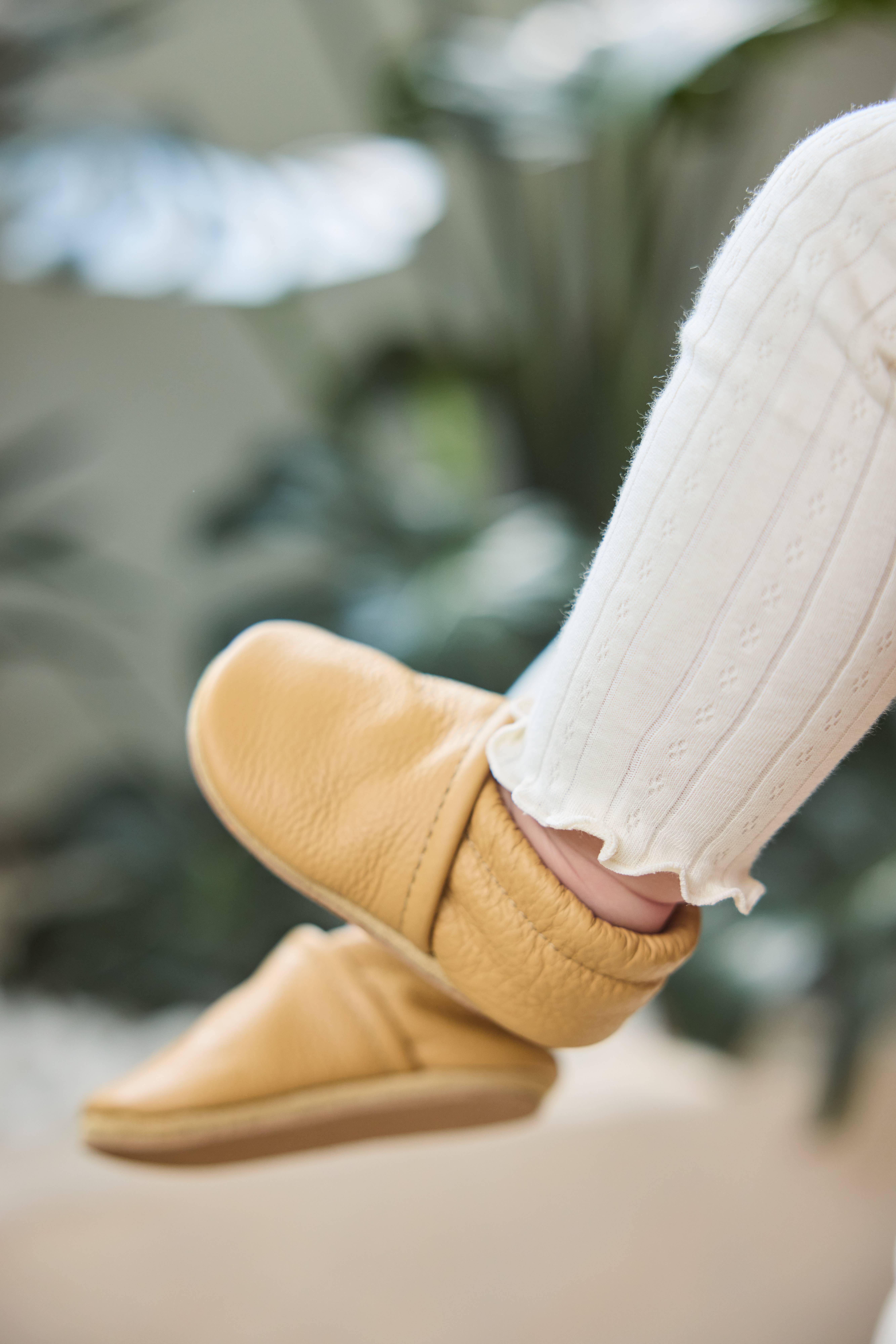 Sun & Lace - Wholesale Crib Shoes - Baby - Gender Neutral Baby Shoes in Light Brown | Slip-on Moccs3