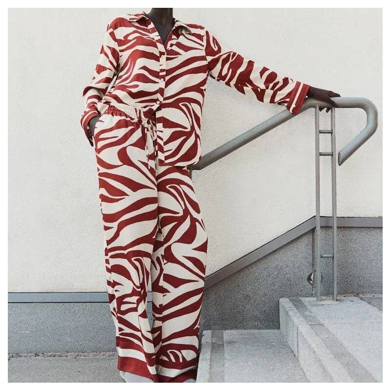 liqubit - Venta al por mayor Conjuntos de top y pantalón (NO para estar en casa) - Mujer - Conjunto de camisa de manga larga estampada y pantalones elegantes2