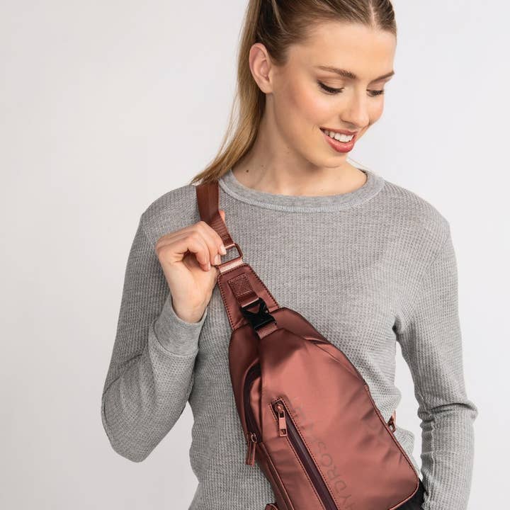 FITKICKS HydroSport All Weather Sling Open Stock and other Purchase Wholesale hydrobag. Free Returns & Net 60 Terms on Faire trending on Faire.