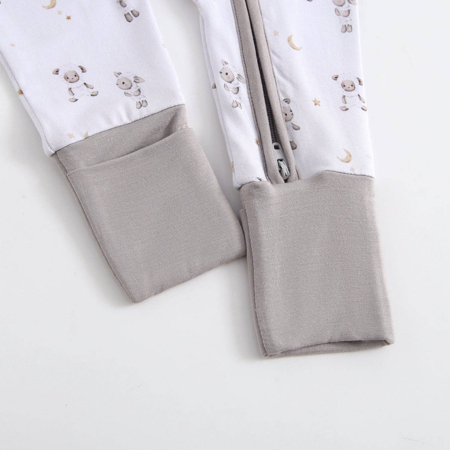 Luxie Charm - Wholesale Jumpsuit - Baby - Little Lamb Zippered Baby Romper4