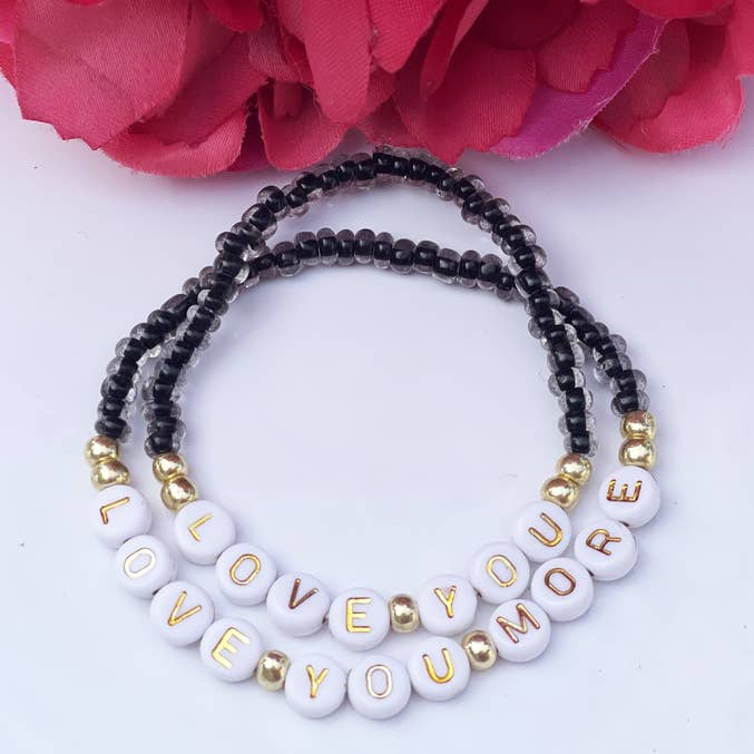 Love You - Braccialetti con perline Love You More Mommy & Me per la vendita all'ingrosso da parte di Kady Ann Designs