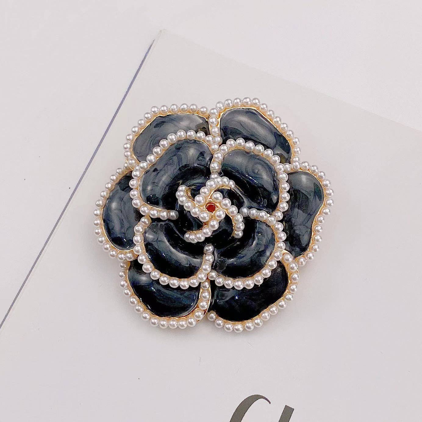 Mio Queena - Wholesale Brooch - Camellia Pearl Enamel Brooch Cloth Pin1