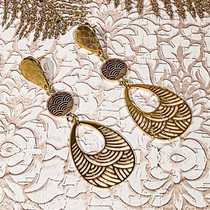 Japanse golvende lussen hars messing goud 24k roestvrij staal voor wholesale door Lydée Déco