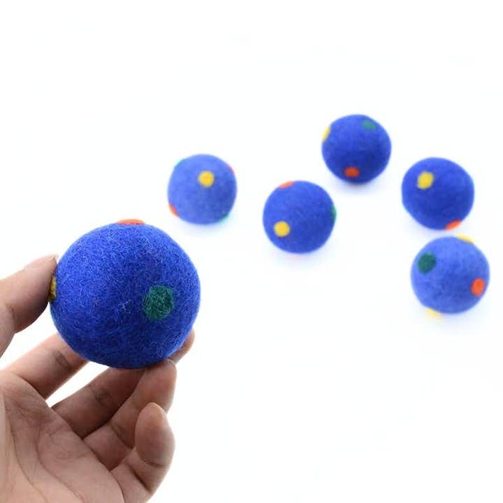 Woollyfelt - Wholesale Pet Toy - Cat/Dog - Blue Wool Felt Dot Balls4