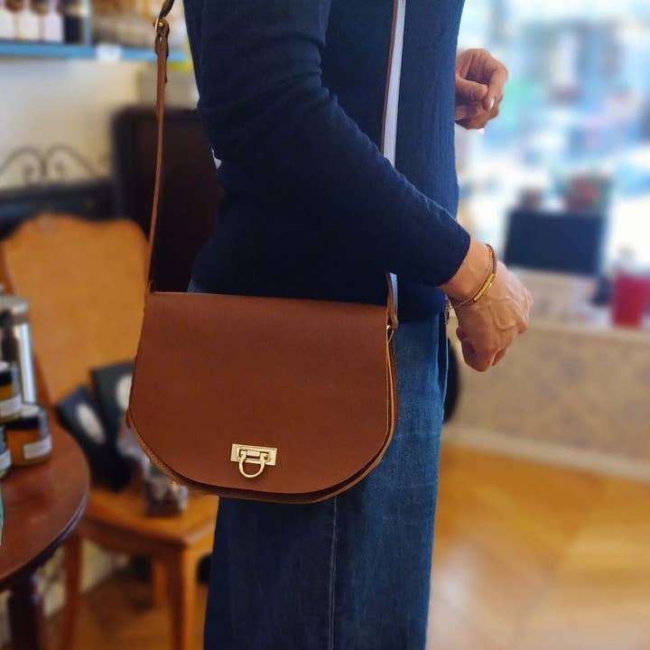 "Constantine" Messenger Bag for wholesale by Vanessa Réveillon