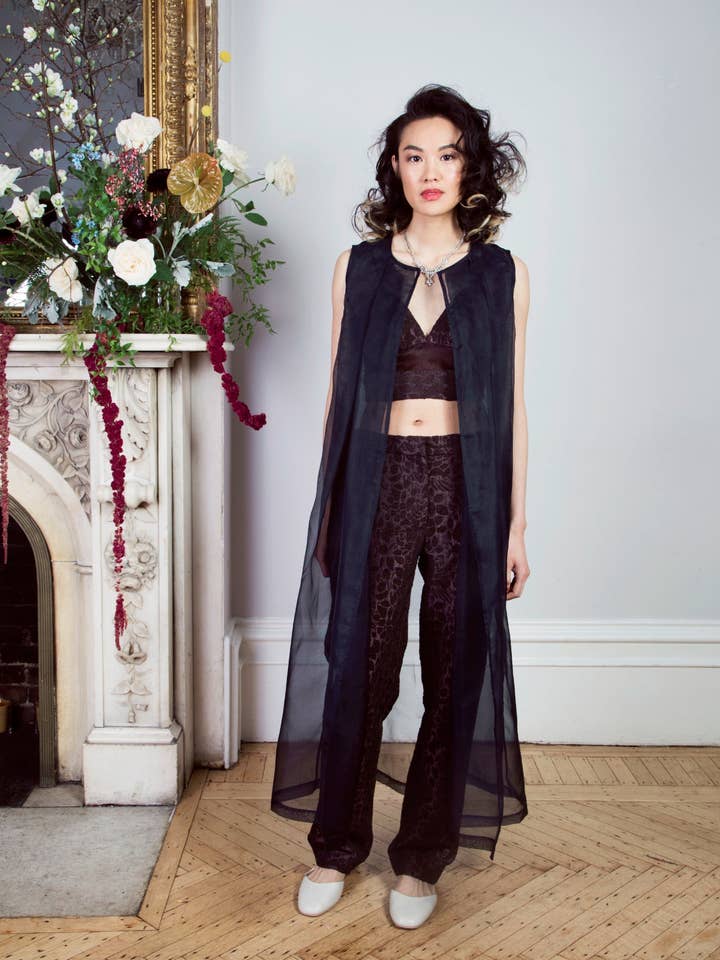 Tine Silk Organza Sleeveless Duster in Navy for wholesale by Jasmine Chong