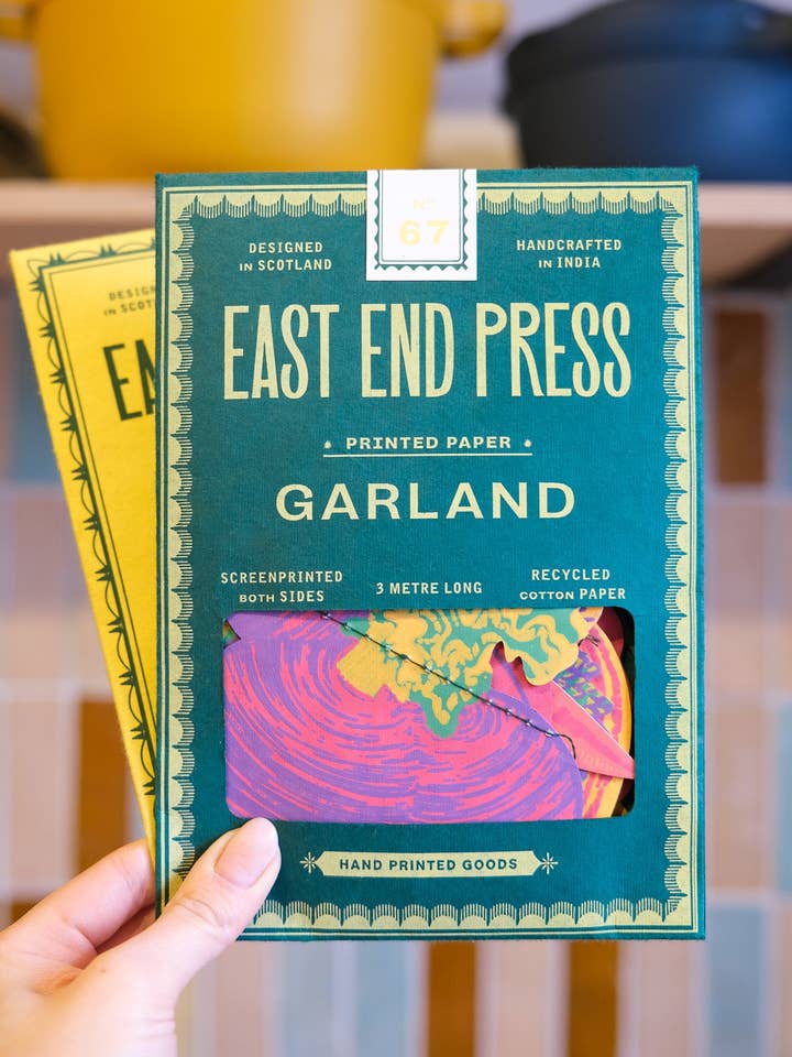 Grinalda de Legumes Costurada por atacado de East End Press (UK/EU/AU/NZ)