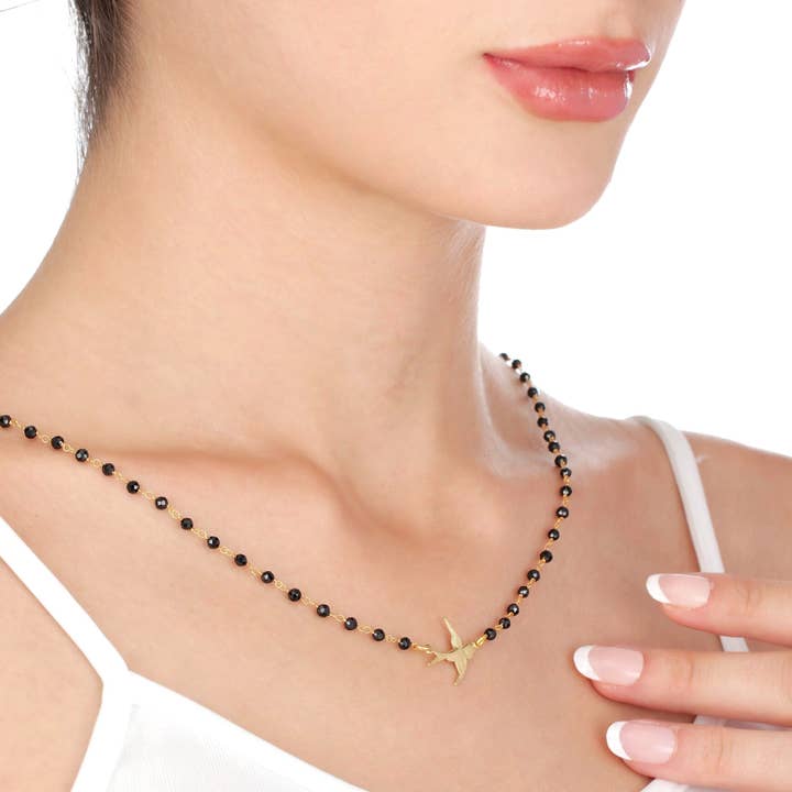MadamLili - Vendita all'ingrosso Collana con ciondolo/pendaglio - Collana con ciondolo in oro con rondine in onice - rondine dorata