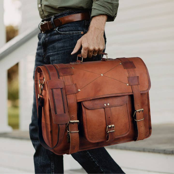 The Griffin Crossbody Messenger for wholesale by Classy Leather Bags