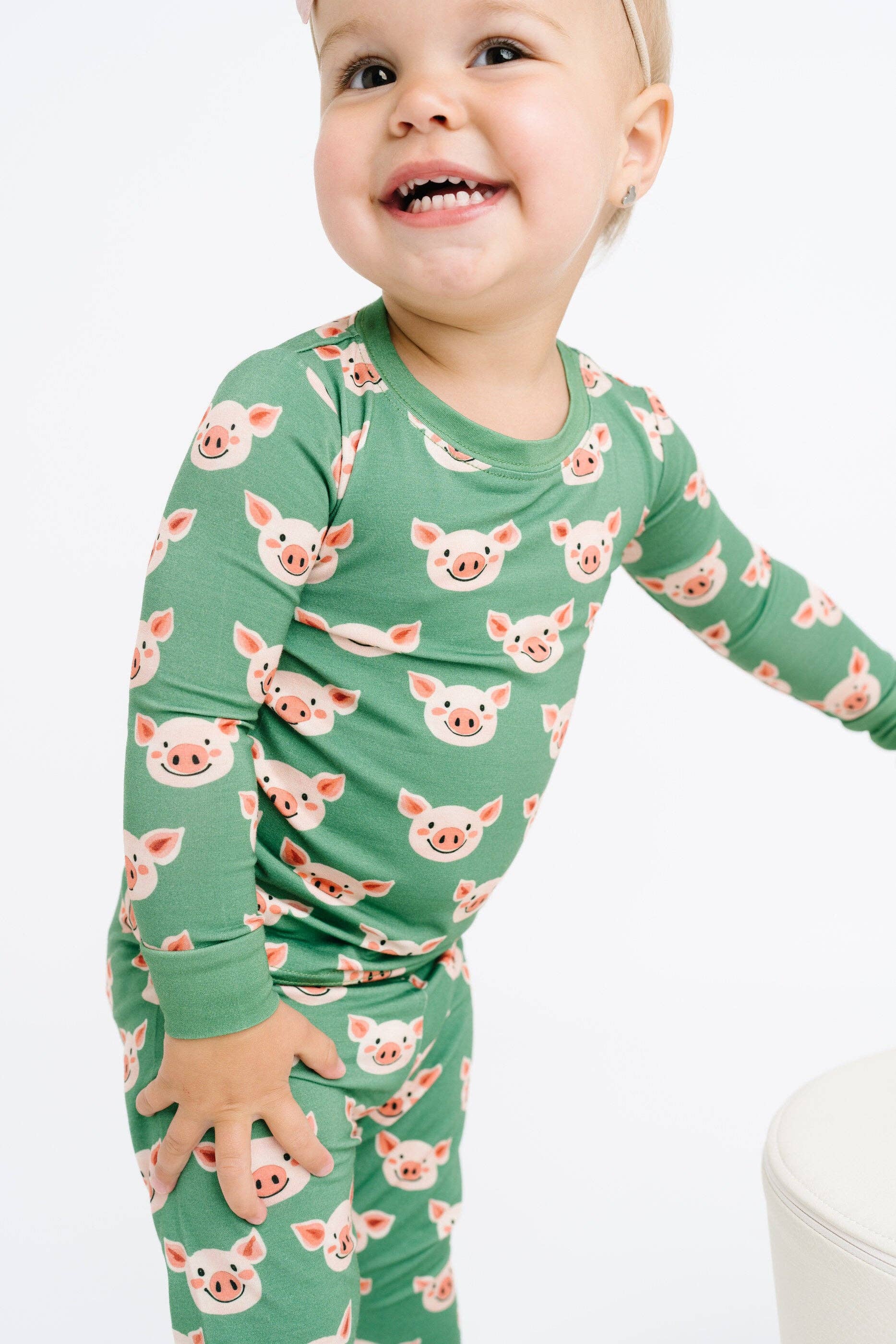 Little One Shop - Wholesale Lounge Set - Kids - Happy Piglets Bamboo Set7