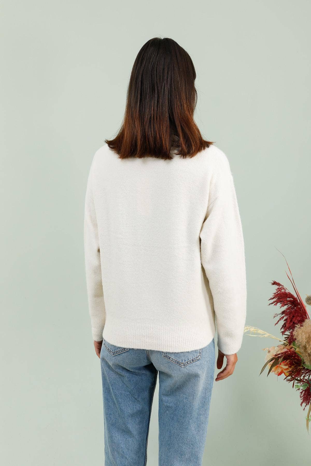 MOOYA – Großhandel Strickpullover – Damen – Einfarbiger Strickpullover mit Rundhalsausschnitt und Teddybär-Detail SCF0022