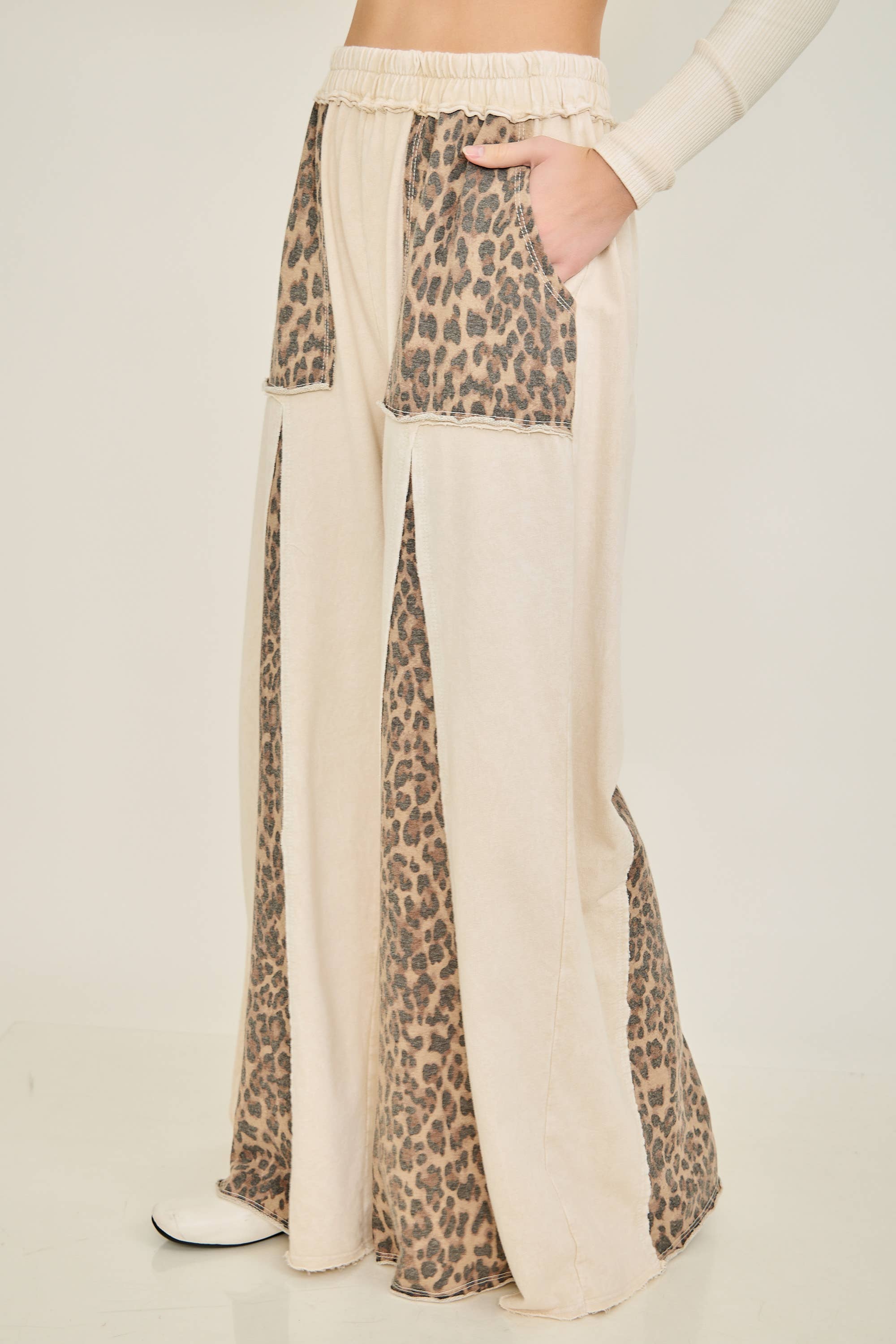 J.Her - Wholesale Pants - Women's - Mineral Washed Leopard Animal Print Flare Pants HP5783P14