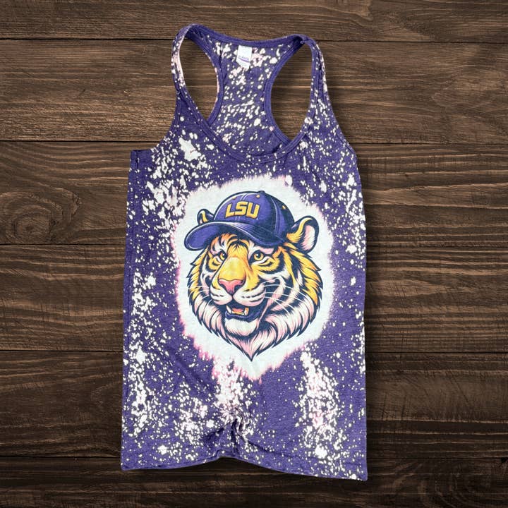 Camiseta sin mangas con espalda nadadora gráfica de los Tigres de Béisbol de LSU para venta al por mayor de Bayou Born