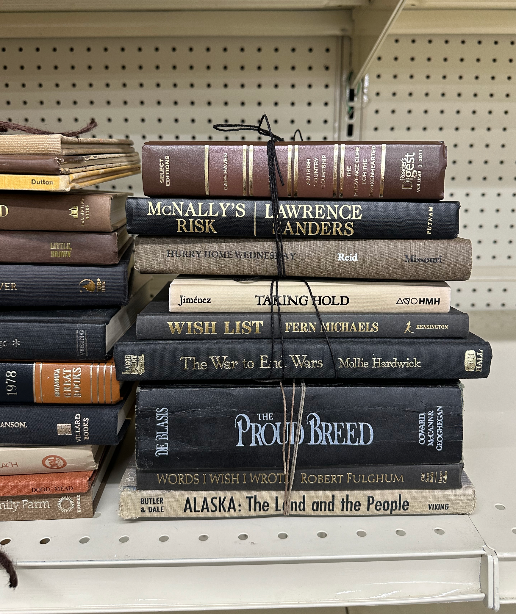 Made Market Co. - Wholesale Decorative Tabletop Object - Decorative Vintage Books Decor - Neutrals  Set of 315