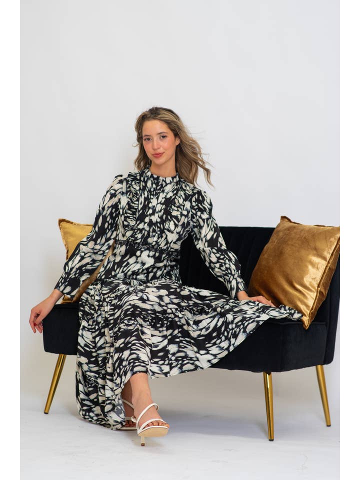 Miss Finch NYC – Engroshandel Kjole - Dame – Sort Orchid Tiered Nederdel Midikjole