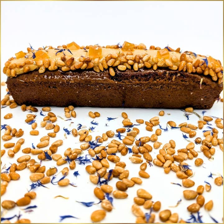 Passion Lemon Cake – The perfect blend of tangy 🍋 for wholesale by Purecake