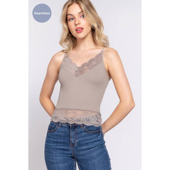 SEAMLESS V-NECK CAMI WITH LACE DETAIL for wholesale by Paperdoll