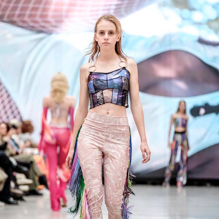 BERLIN FASHION WEEK Été 03 "Ensemble Feux d'Artifice" pour la vente par Lettau l|. Art Fashion