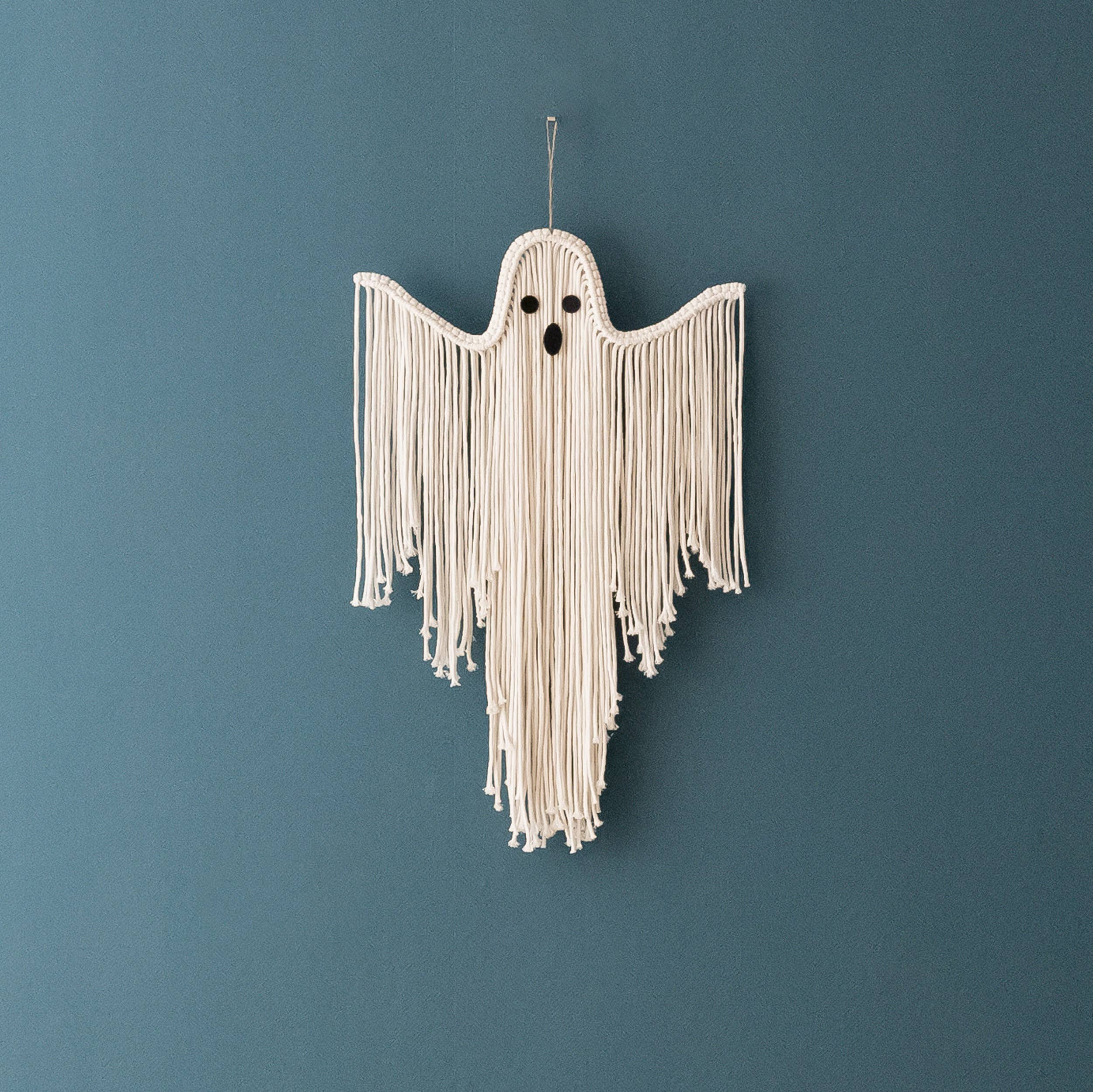 BeanDaikon - Vente Décalcomanie – décorations de fête - Fantôme d'Halloween en macramé V739